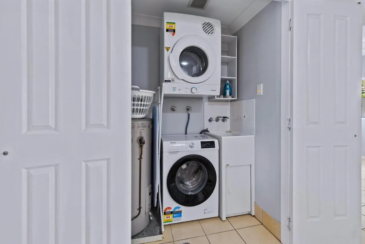 Zion Escapes Cairns City Waters Edge Family Apartment Austrália